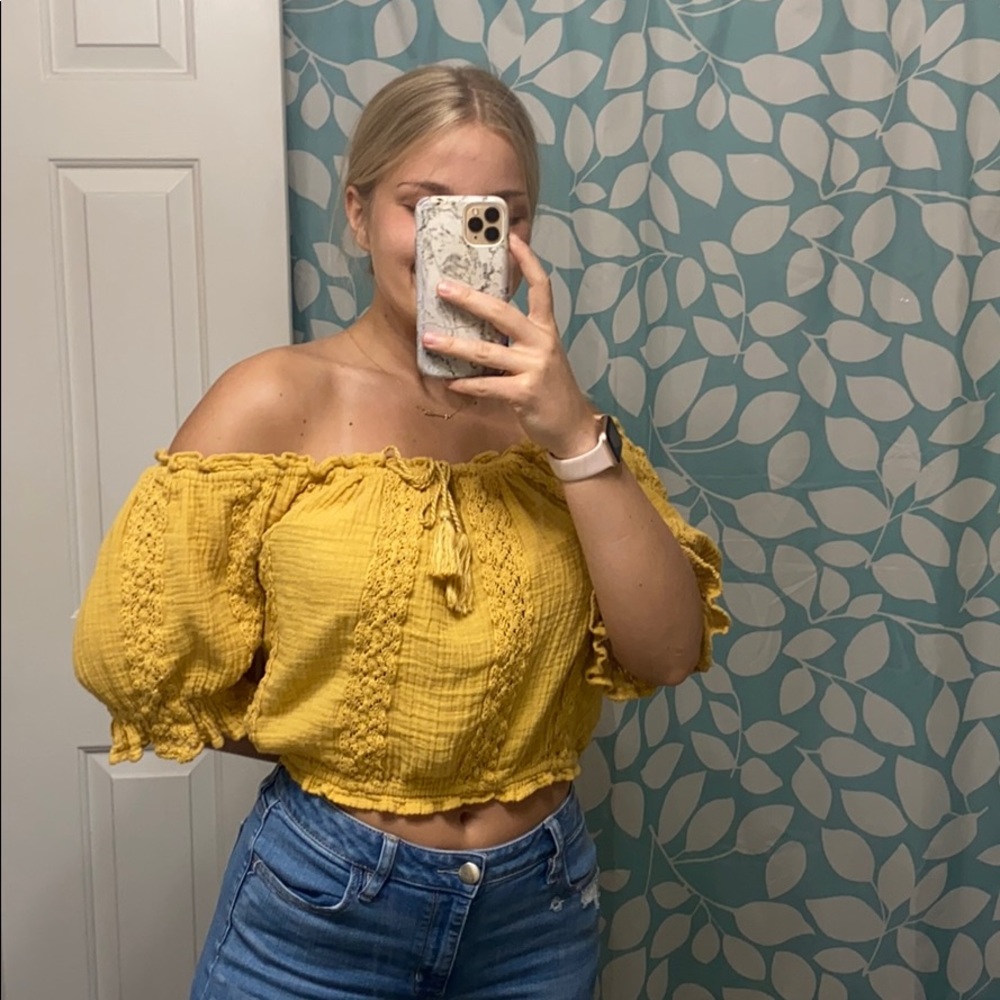 Super cute yellow blouse - off the shoulder